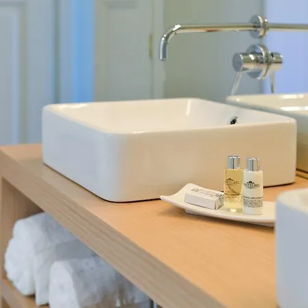 Maison Des Amis * Порту